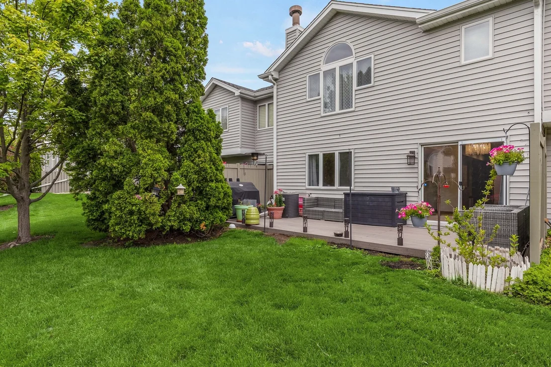 Photo of Unit F at 8316 Highpoint Circle