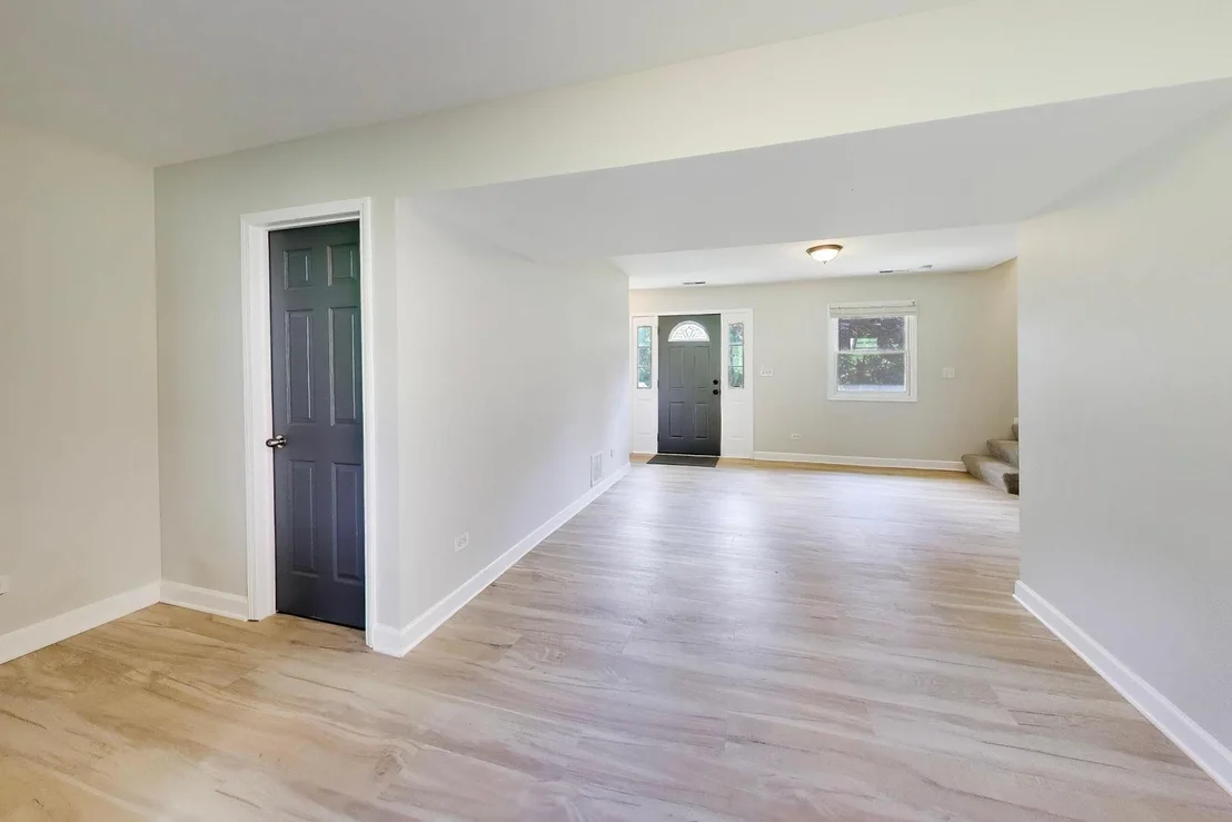 Photo of 5418 Hillside Drive