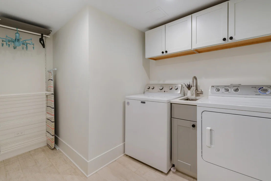 Photo of 840 Park Avenue