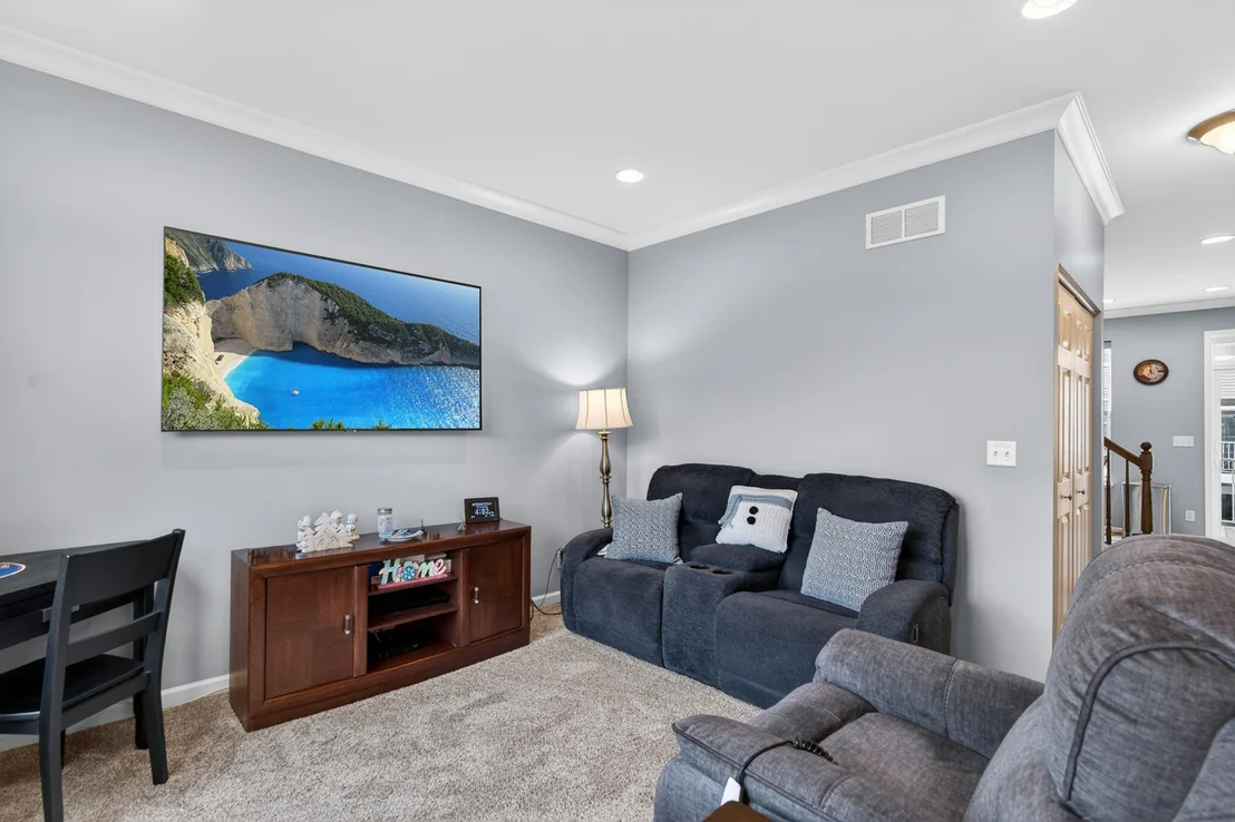 Photo of 1563 Deer Pointe Drive