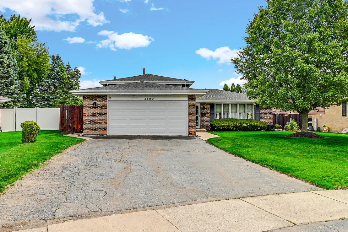 Photo of 13109 Linder Avenue
