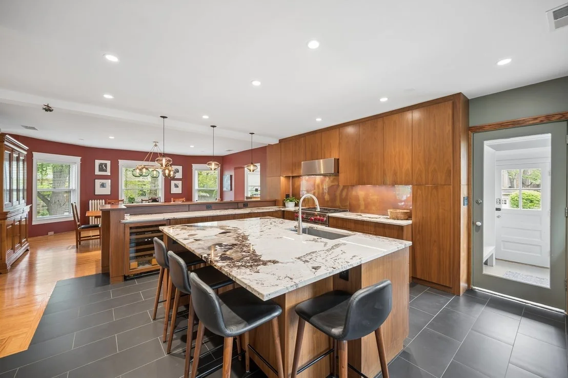 Photo of 1101 Forest Avenue