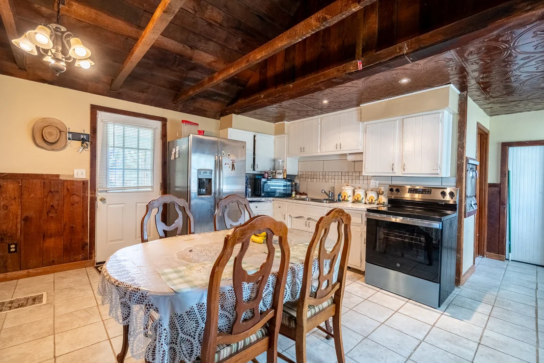 Photo of 1274 Whitney Road