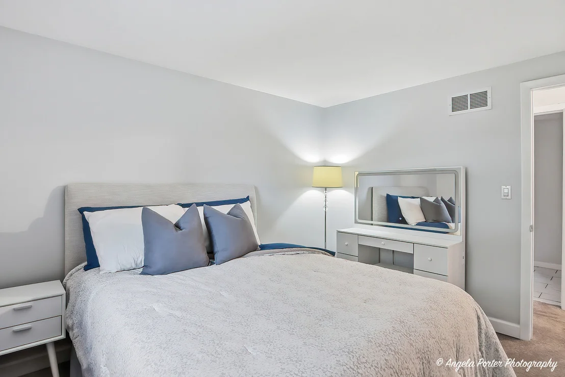 Photo of 412 Surrey Lane