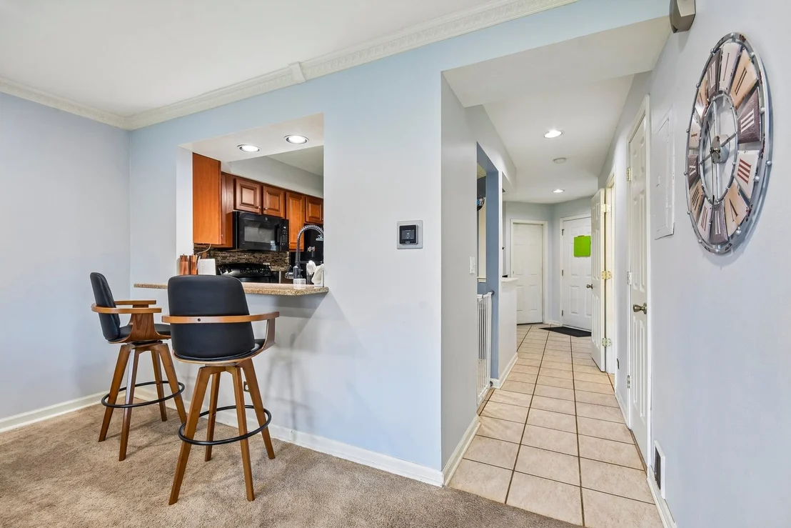 Photo of 418 Lakeview Circle