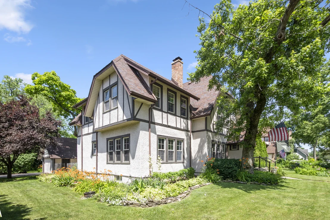 Photo of 1146 Douglas Avenue