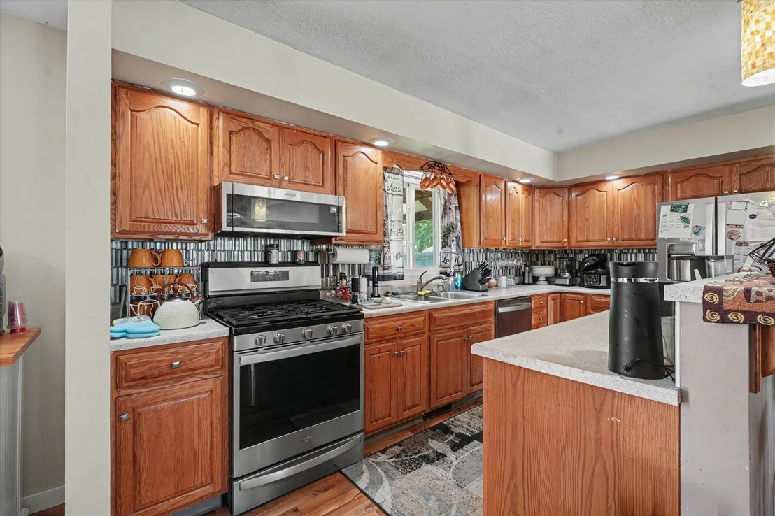 Photo of 1044 Pinecrest Drive