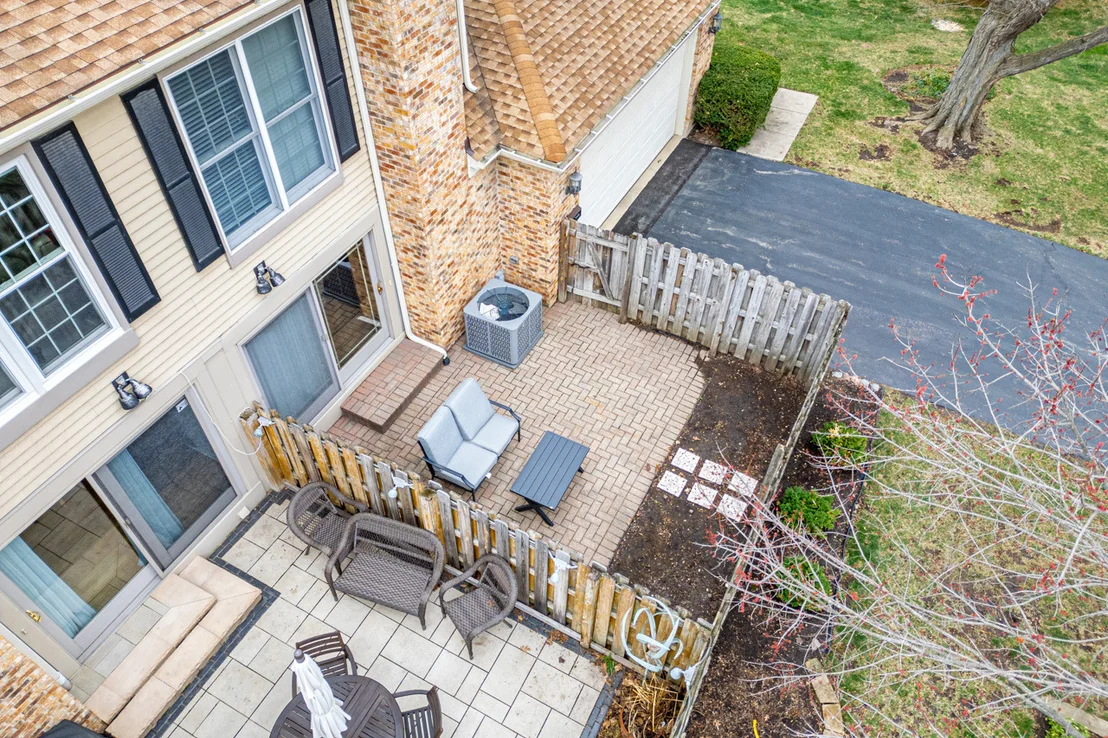 Photo of 1122 Creekside Drive