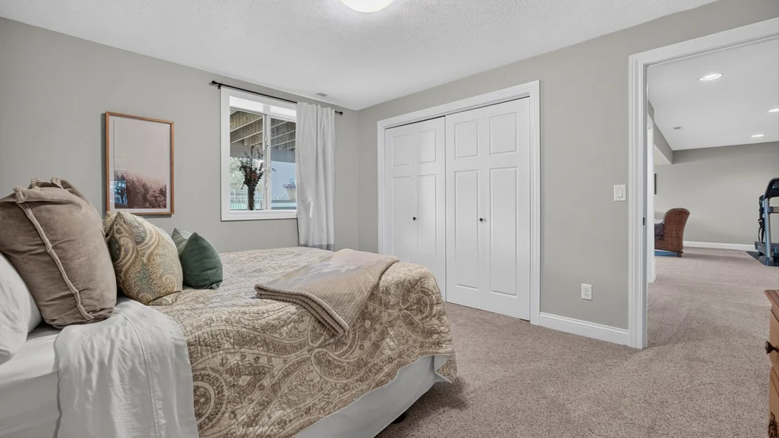 Photo of 2416 Shepard Road