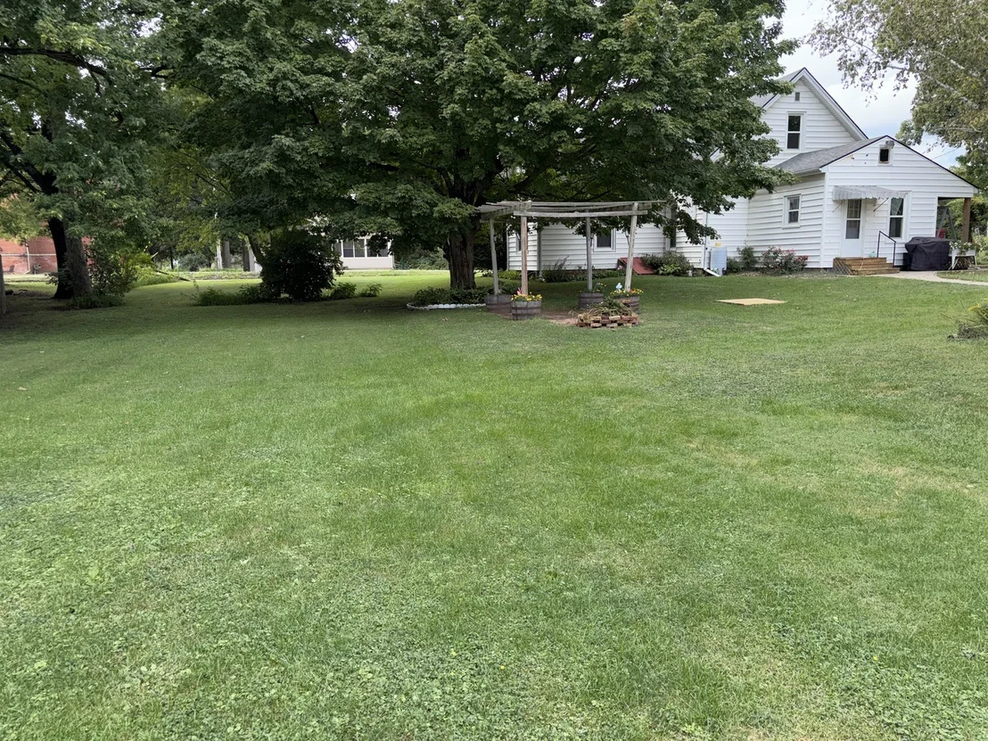 Photo of 211 N Seminary Street