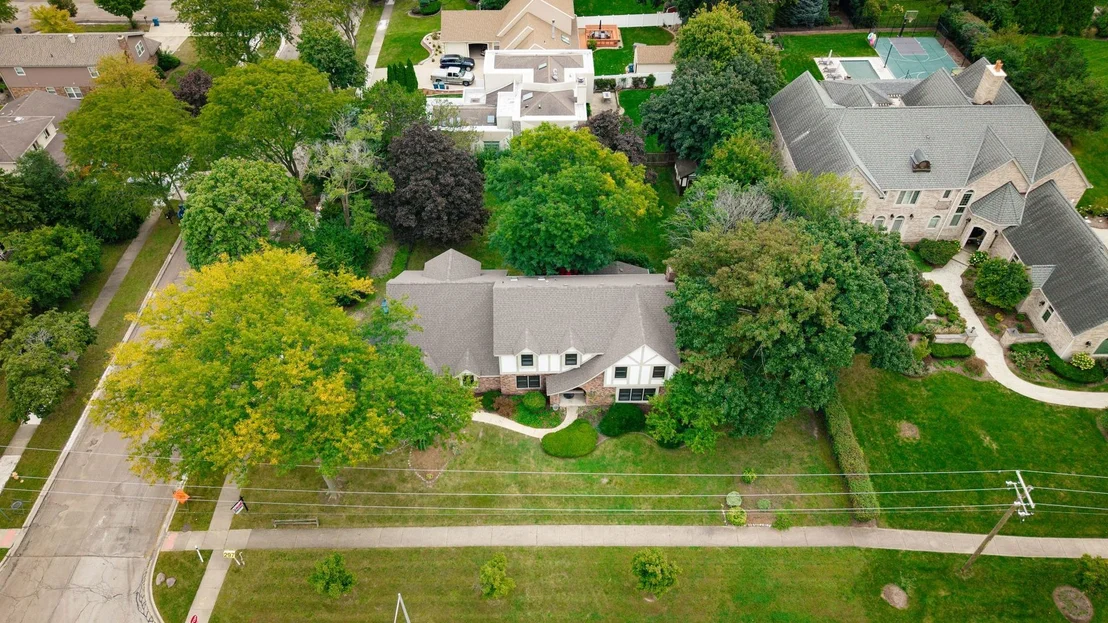 Photo of 1221 W Sable Drive