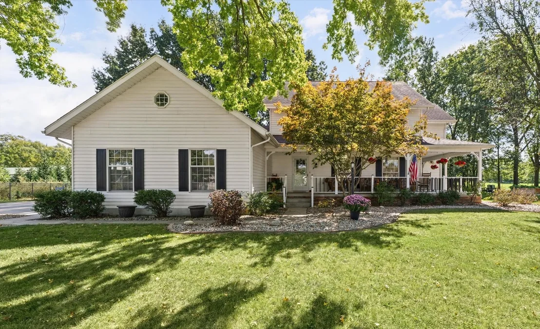 Photo of 703 Surrey Road
