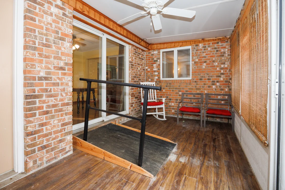 Photo of 1202 N Linden Street