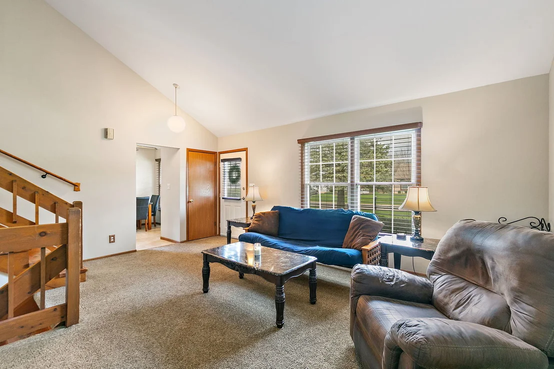 Photo of 313 N Huntington Drive