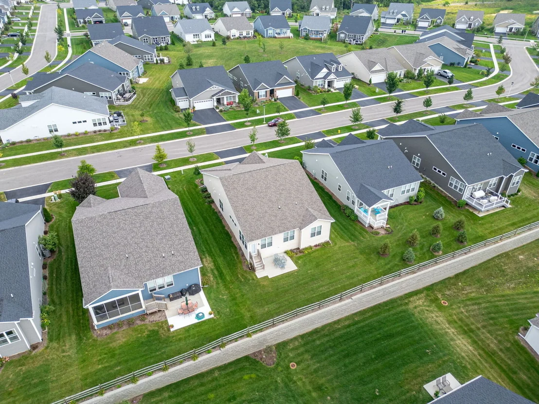 Photo of 1S056 Rhoads Way