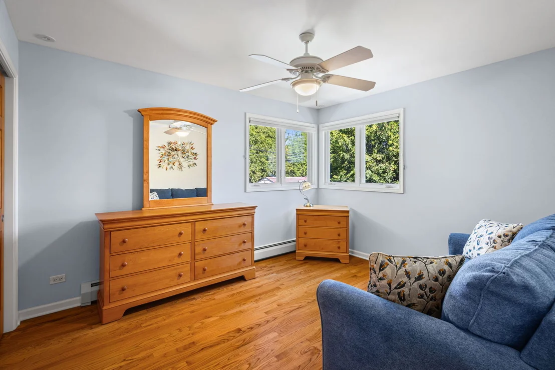Photo of 1016 Longmeadow Drive