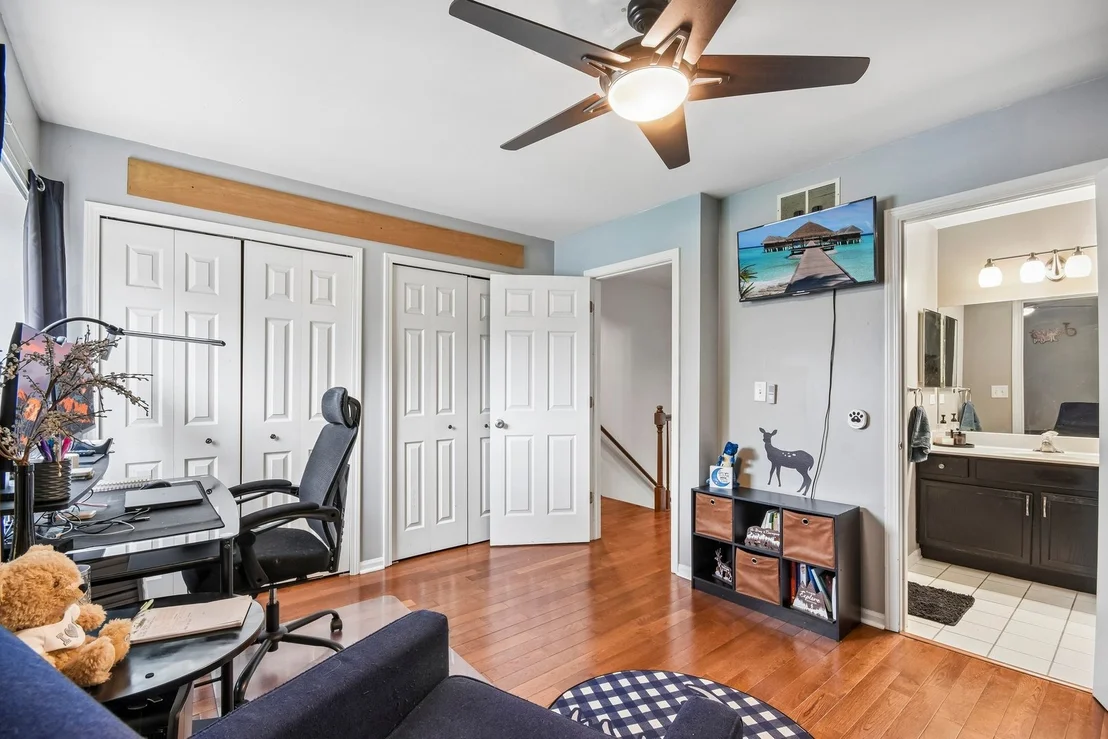Photo of 418 Lakeview Circle