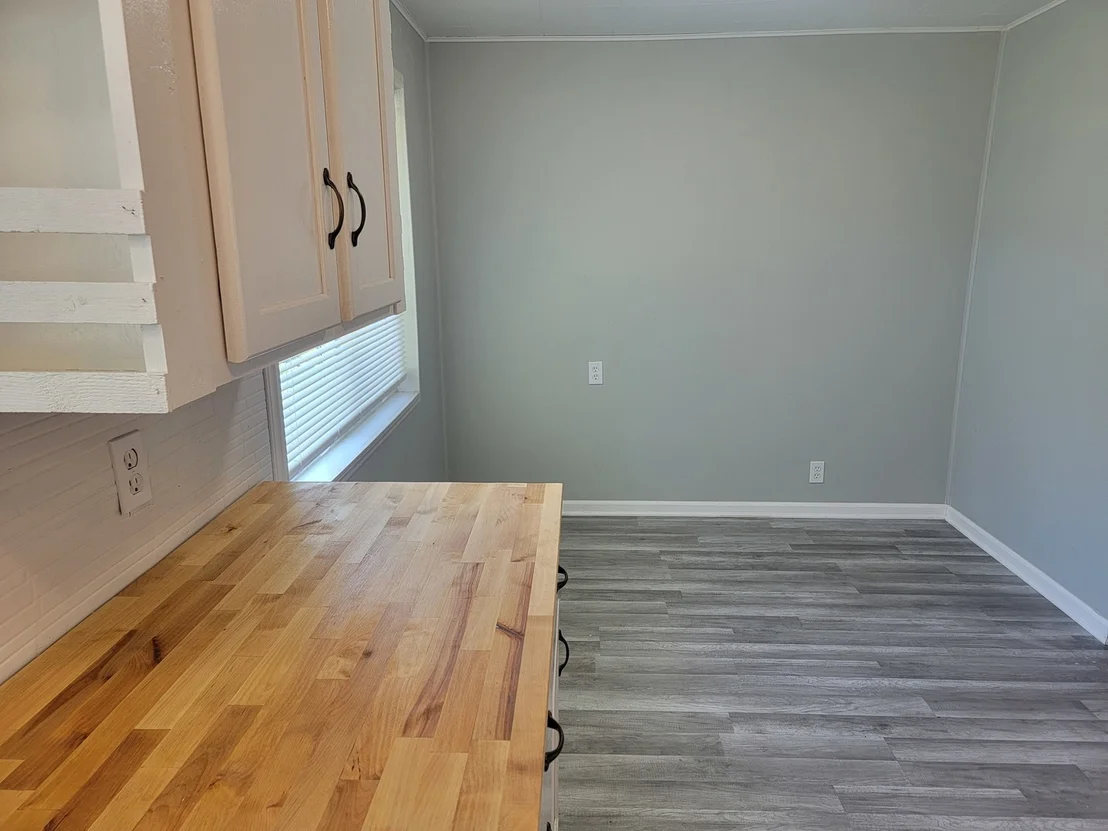 Photo of 810 Southside Avenue