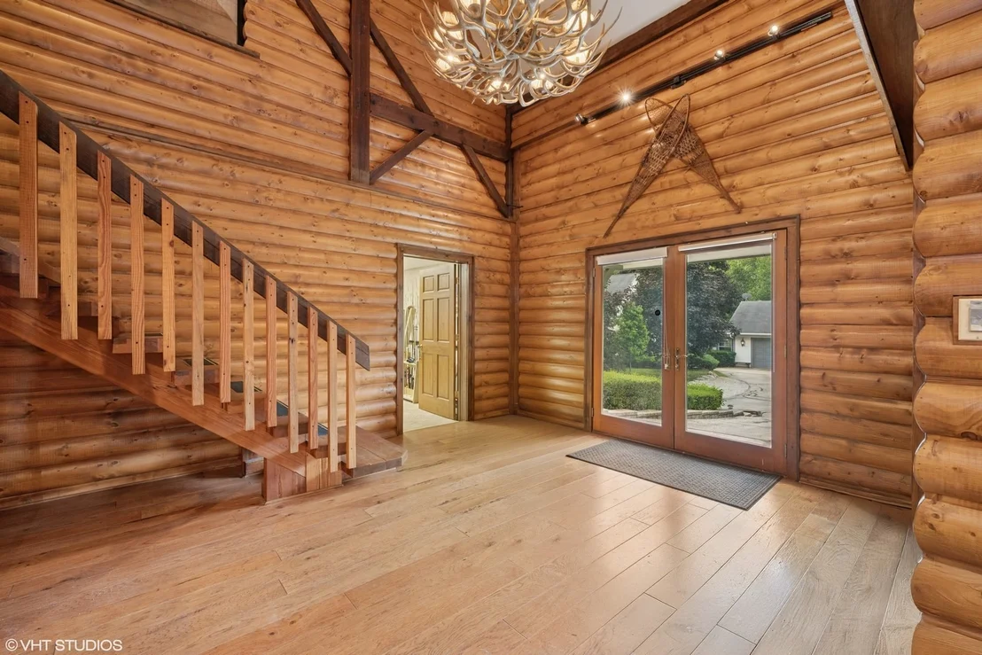 Photo of 153 Algonquin Road