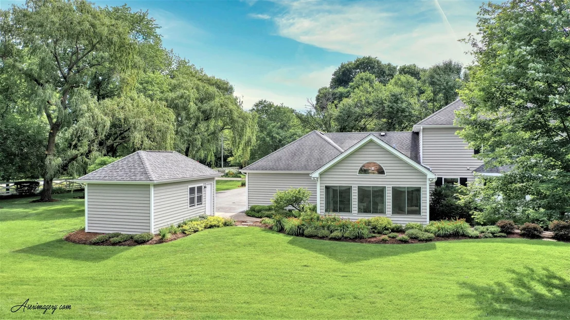 Photo of 2102 Shetland Road