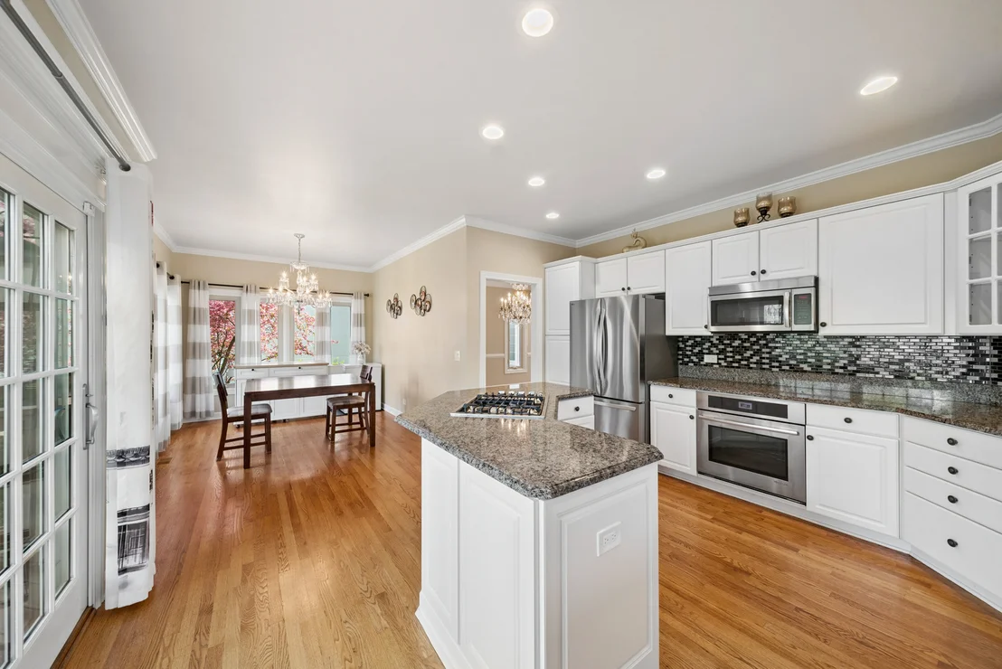 Photo of 2360 Sutton Lane