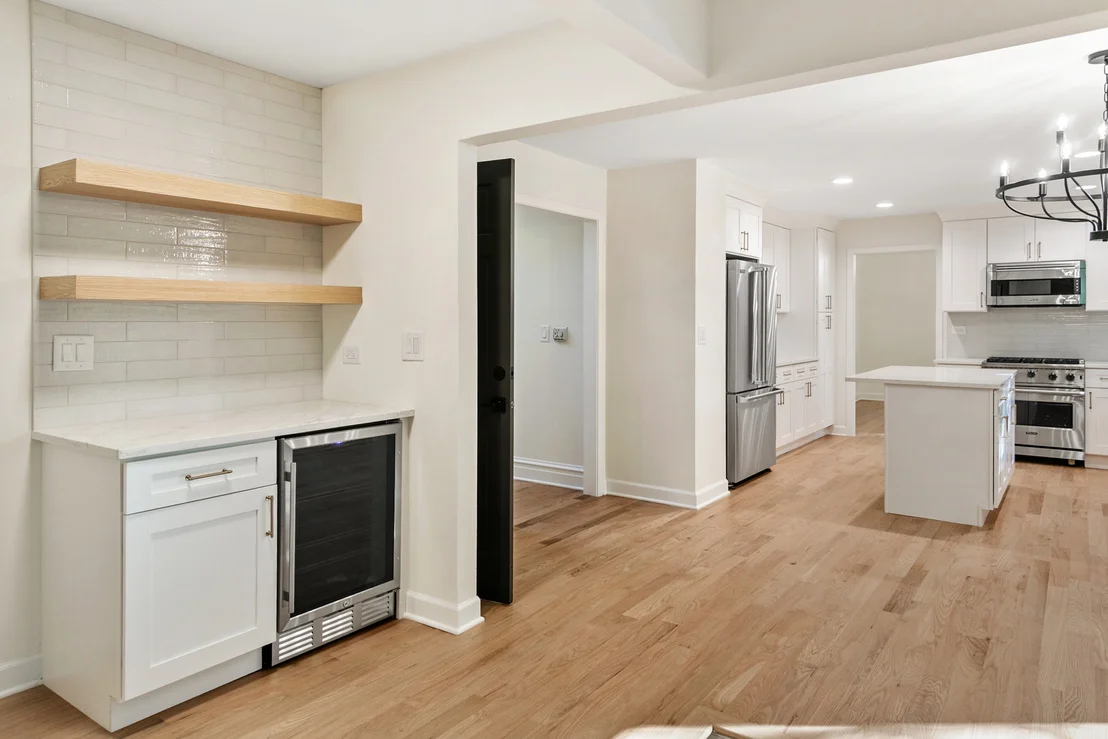 Photo of 710 Alexandria Drive