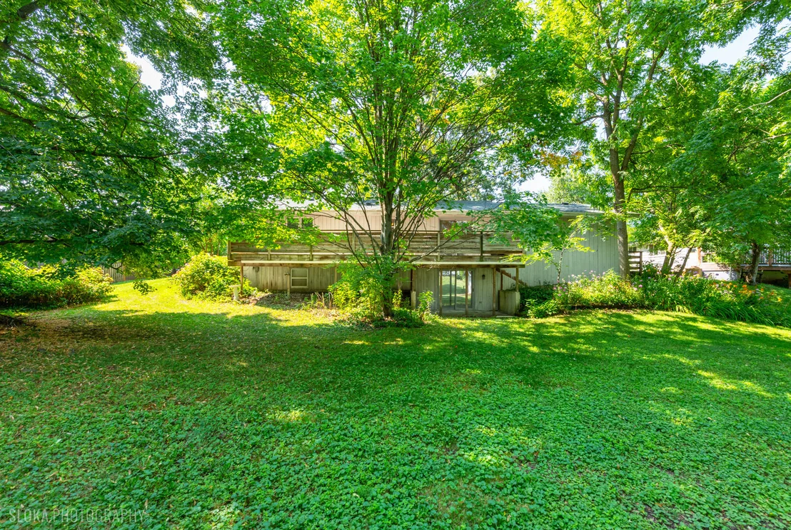 Photo of 6914 Meadow Drive