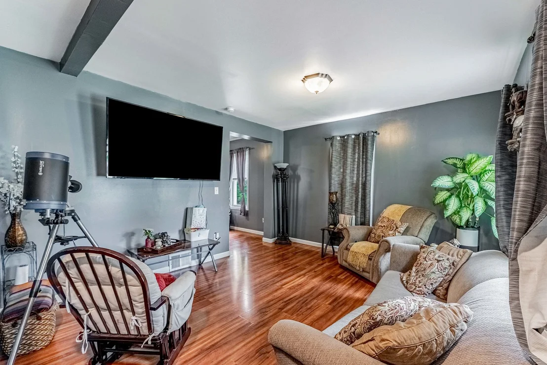 Photo of 408 Gardner Street