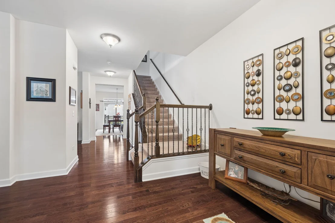 Photo of 903 Foxview Drive