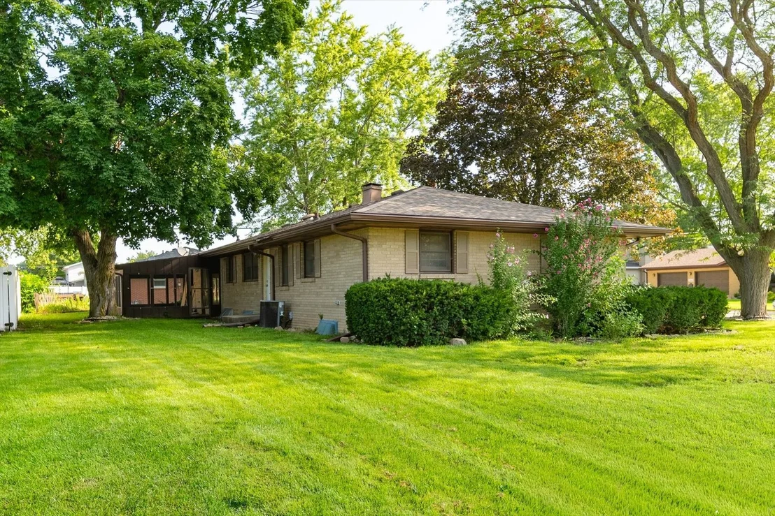 Photo of 2304 Plum Street