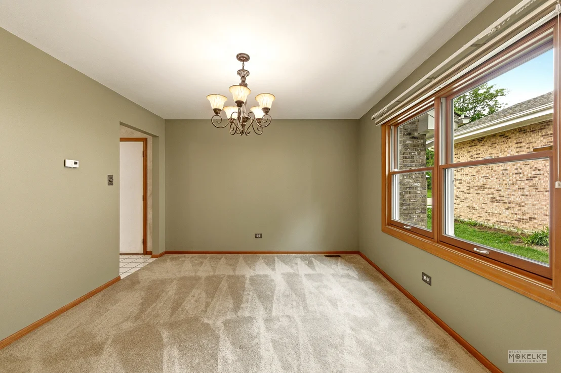 Photo of 2340 Ridgewood Road