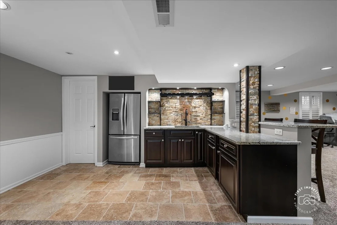 Photo of 1220 Heatherton Drive