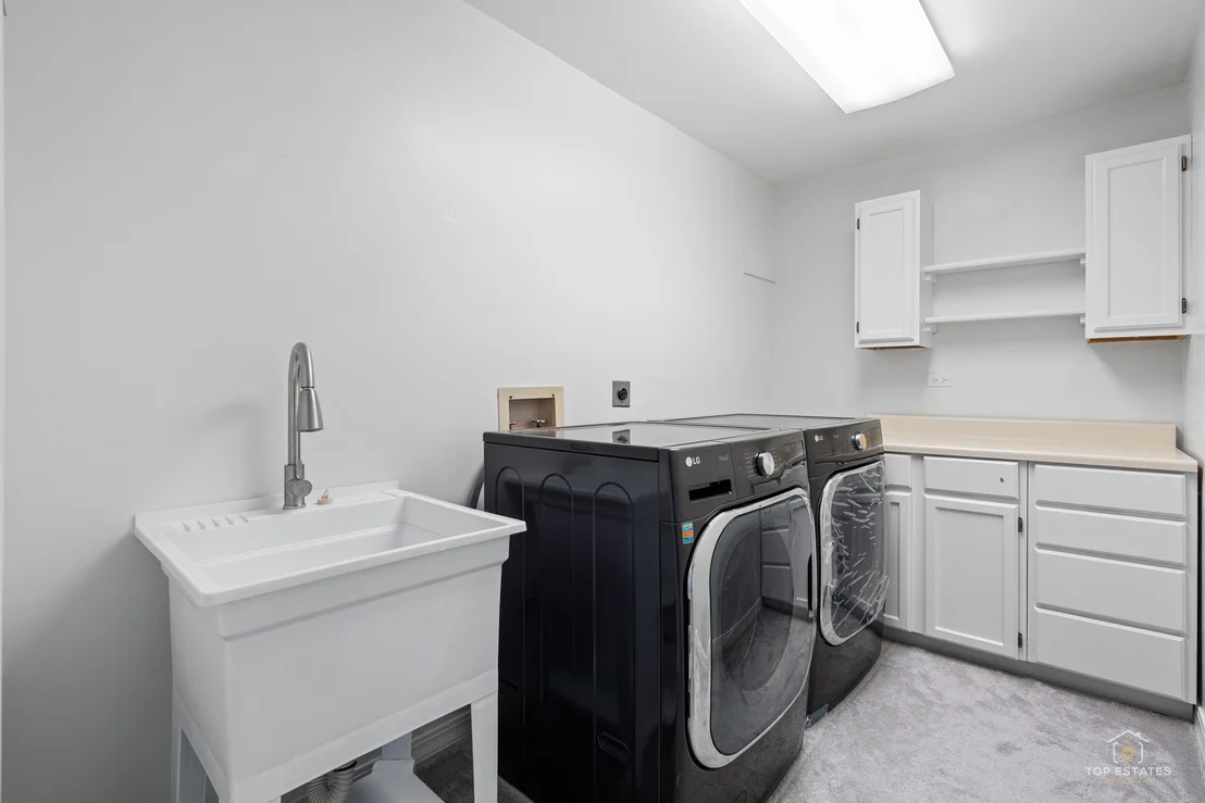 Photo of 887 N Dovington Court