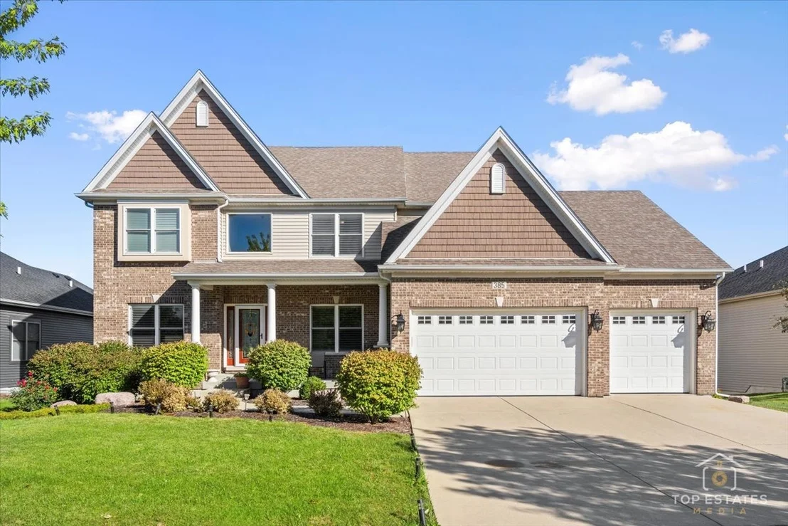 Photo of 385 Andover Drive