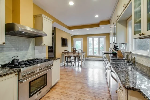 Photo of 2505 PARK Place