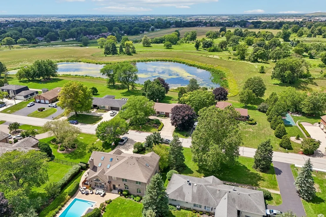 Photo of 252 Cardinal Drive