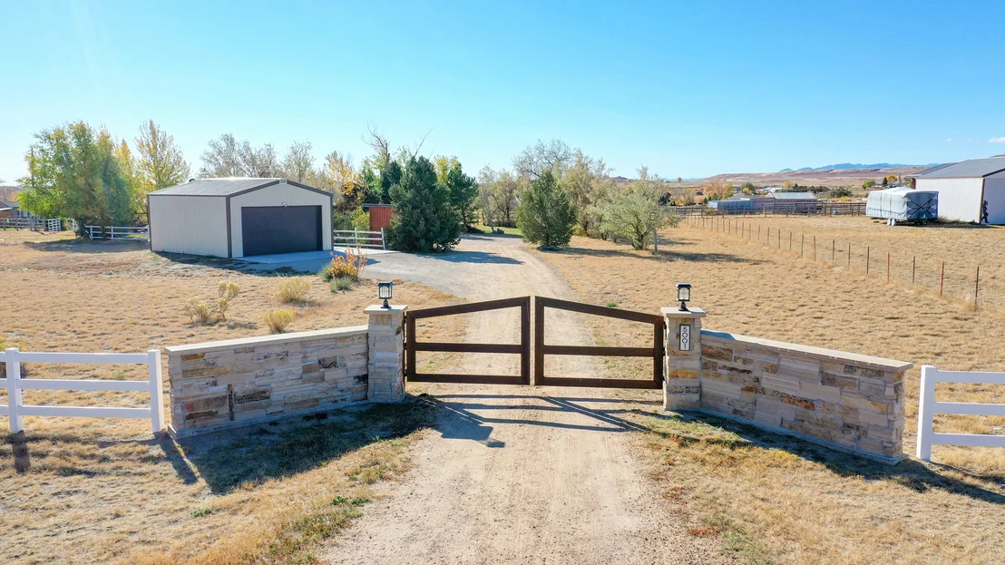 Photo of 5001 County Road 4 W