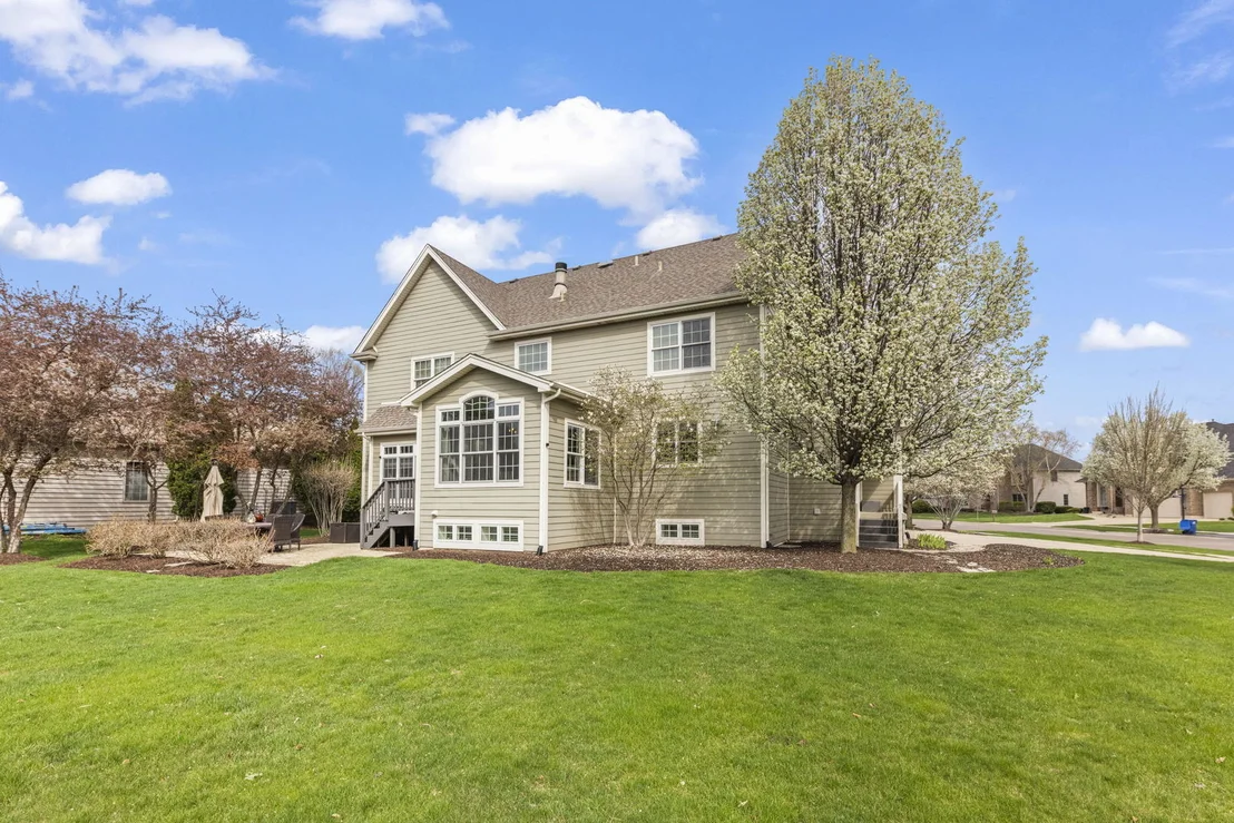 Photo of 671 SHEFFIELD Circle