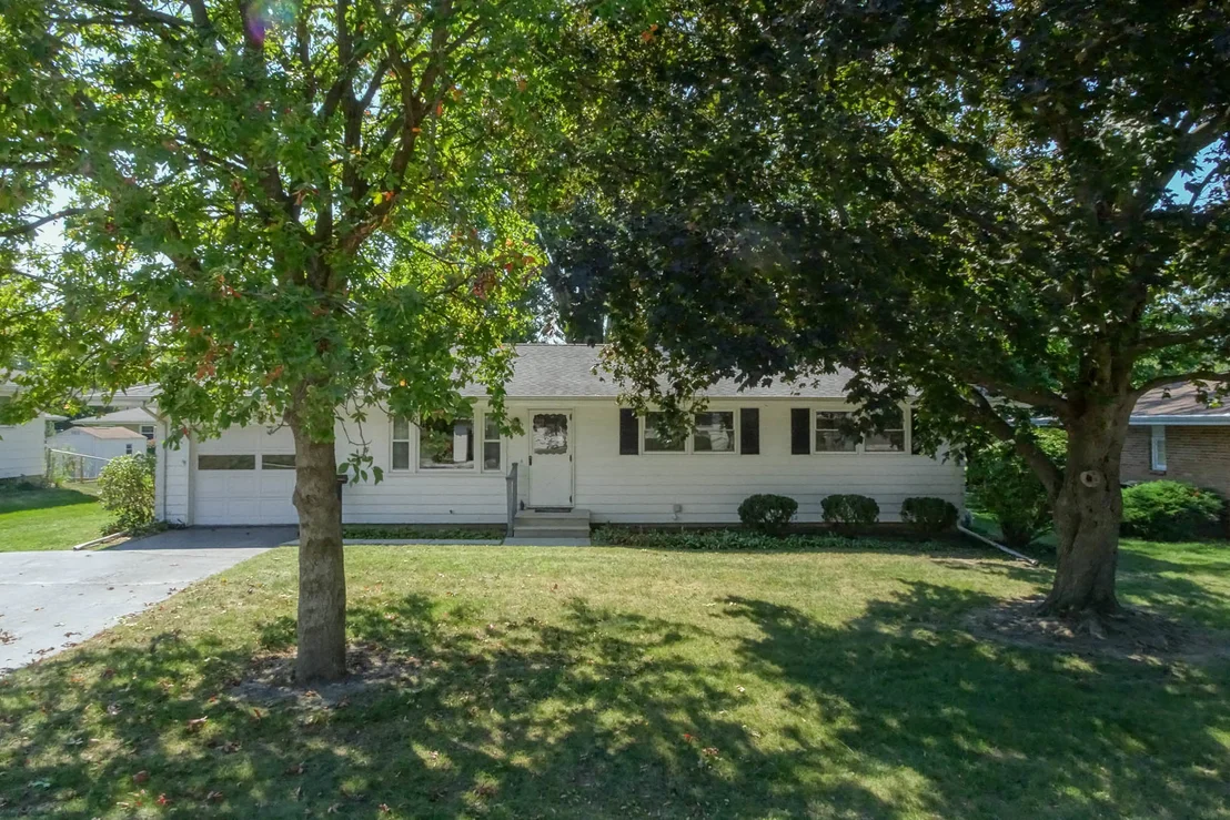 Photo of 807 Sheridan Road