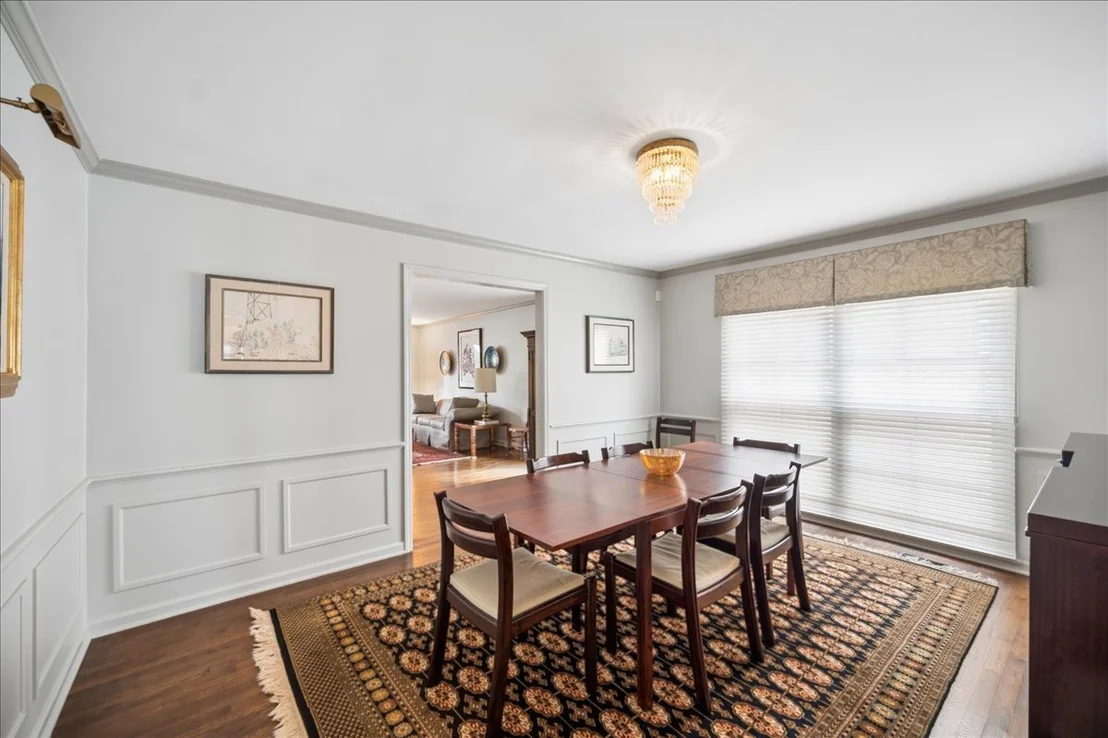 Photo of 2448 Central Park Avenue