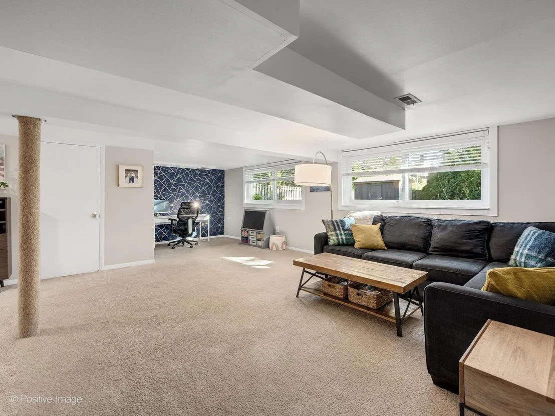 Photo of 715 Crest Street