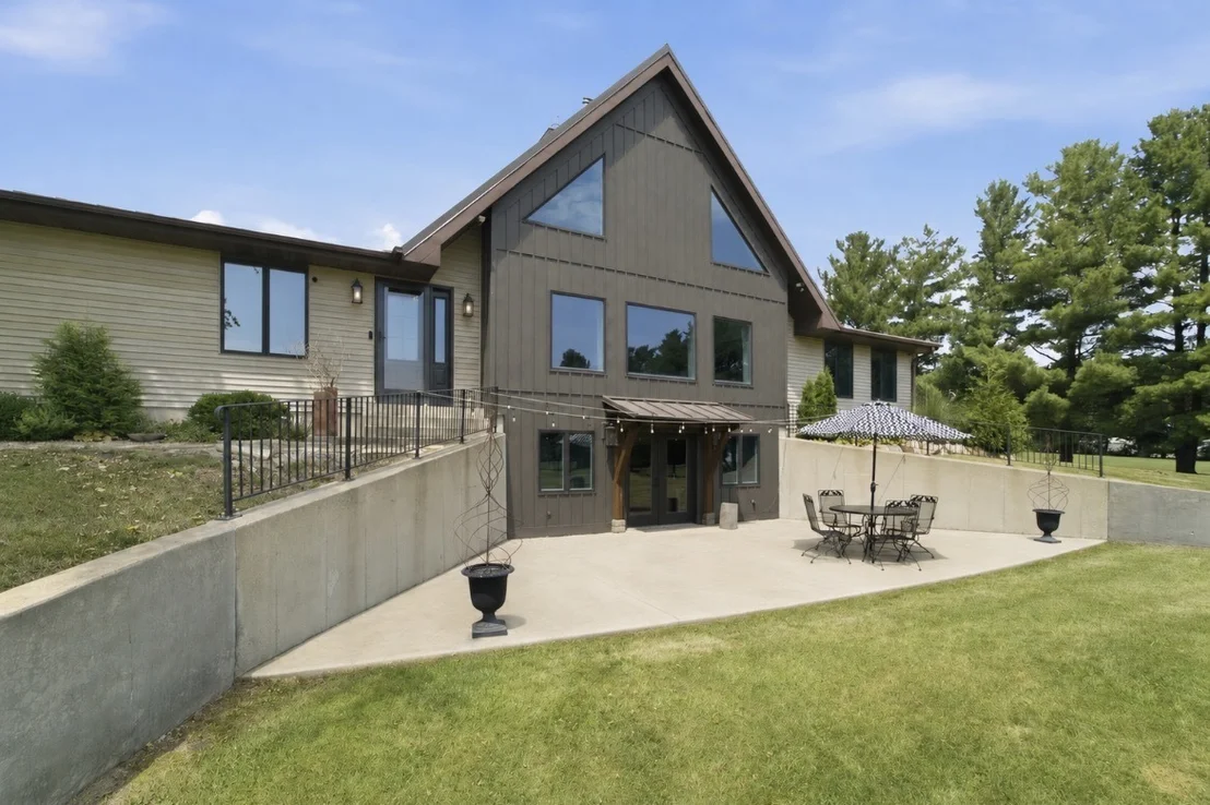 Photo of 2437 N 1480 East Road