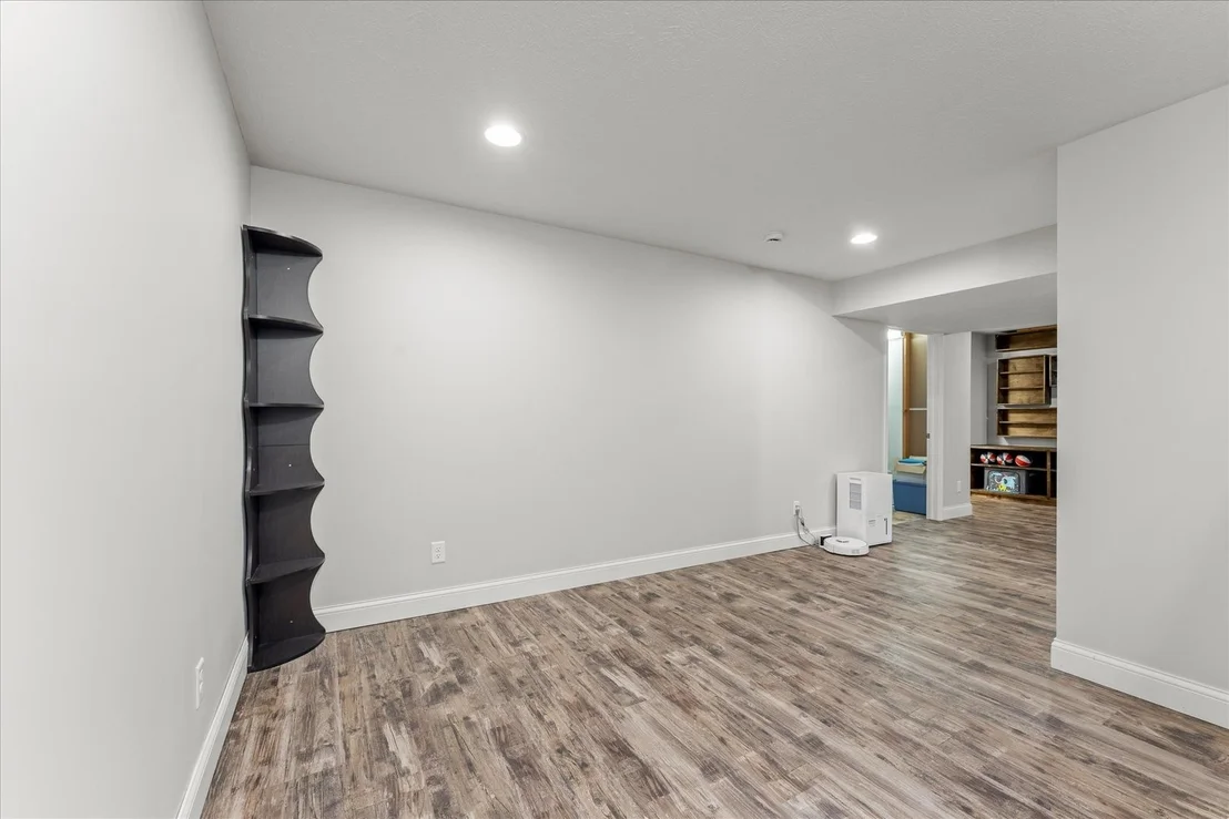 Photo of 5101 Stonebridge Drive