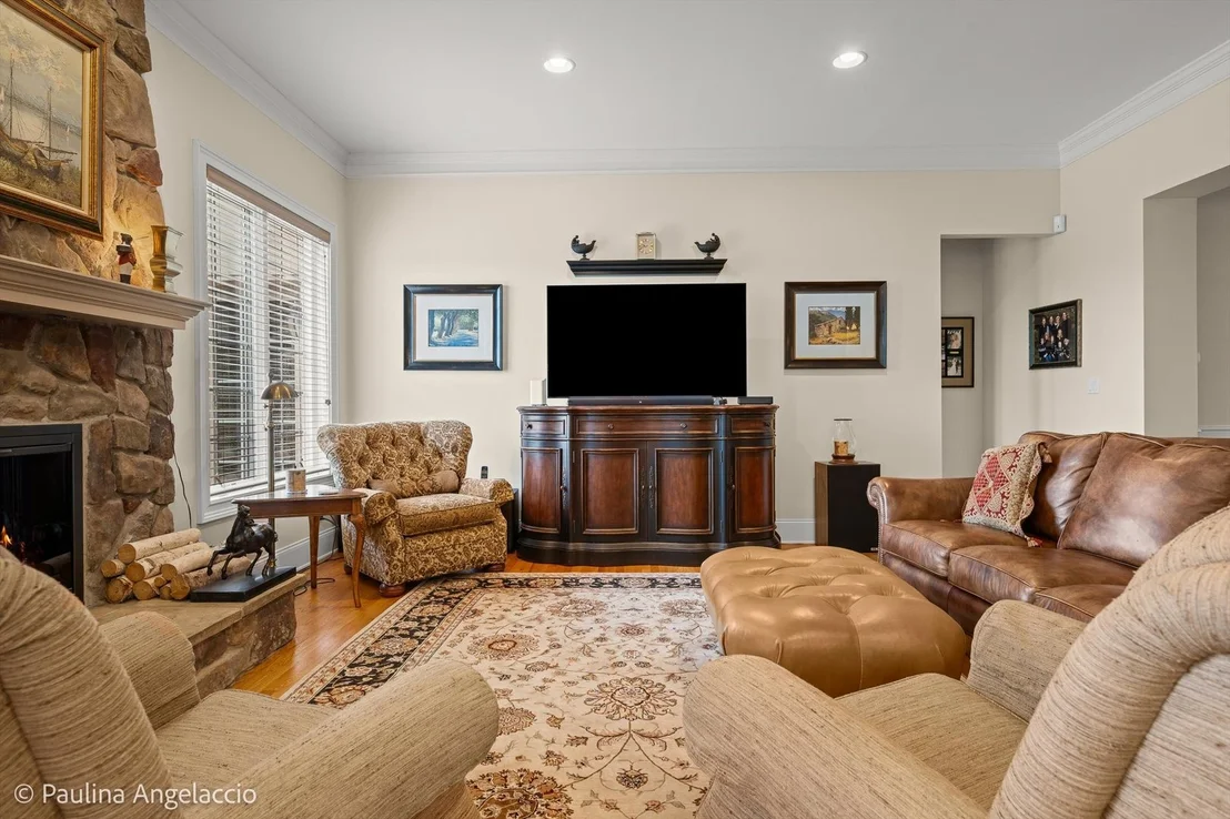Photo of 1013 Ridgeview Drive