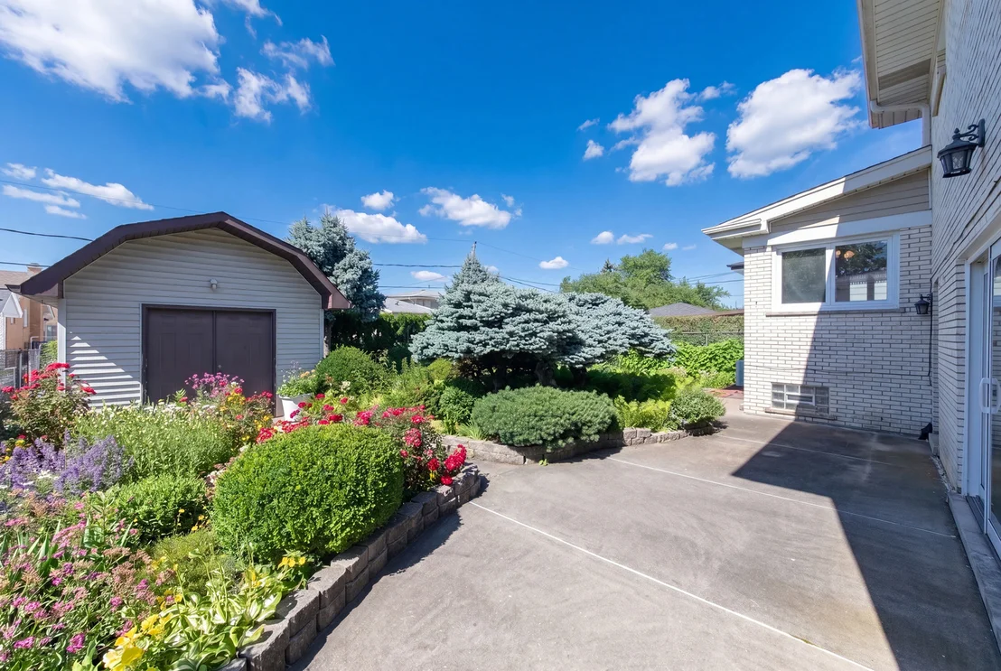 Photo of 8432 W Amelia Drive