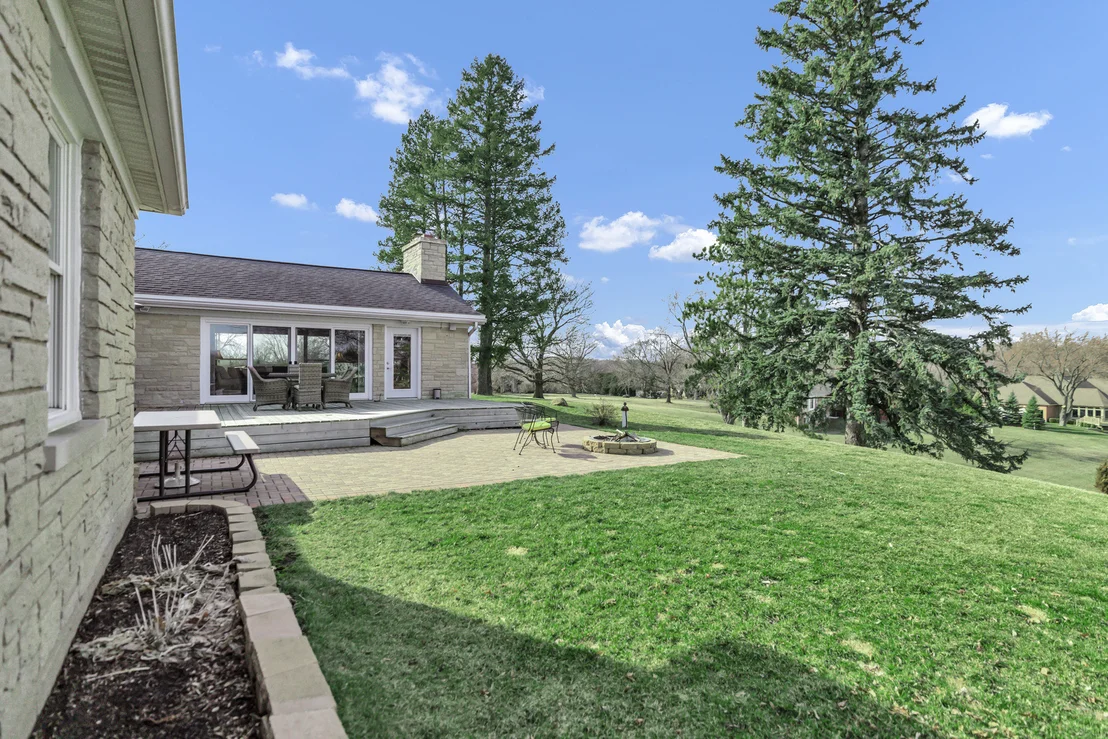 Photo of 512 Bay Road
