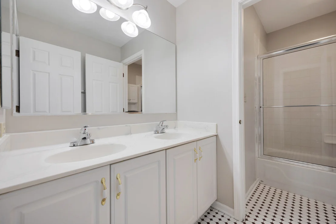 Photo of 1451 Richmond Lane