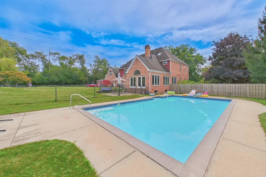 Photo of 122 Deepwood Road