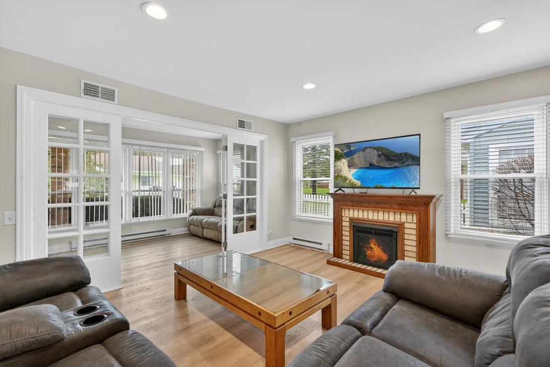 Photo of 7225 Oxford Circle