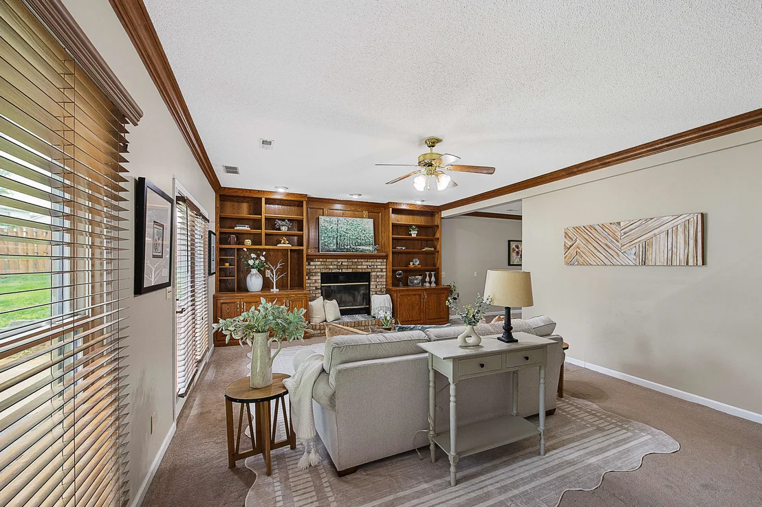 Photo of 1202 Kenneth Drive